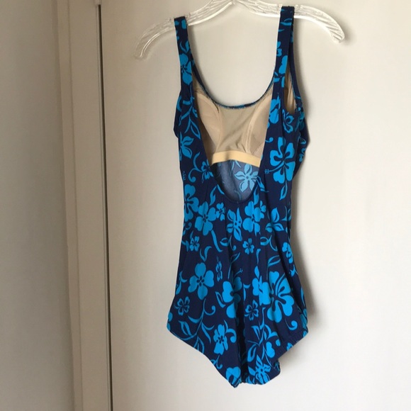 Swimsuit size 16 NWT - Picture 2 of 4